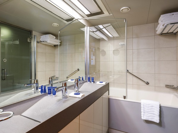 Marella Cruises Marella Explorer 2 Executive Suite Bathroom ©Ben Waller.jpg